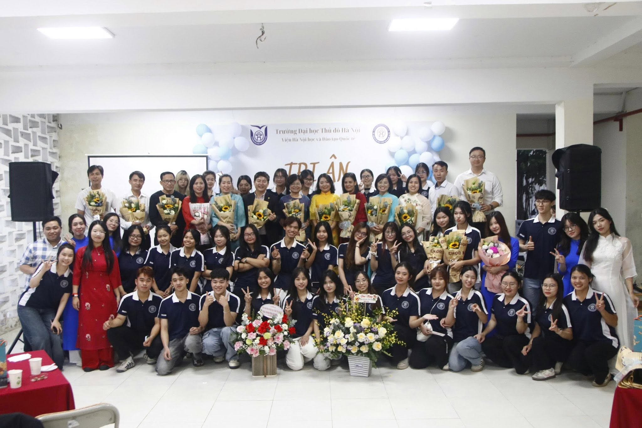 SỨC SỐNG TUỔI TRẺ IHSIE: KHI NÉT ĐẸP VĂN HÓA HÒA NHỊP CÙNG NHIỆT HUYẾT THANH XUÂN!